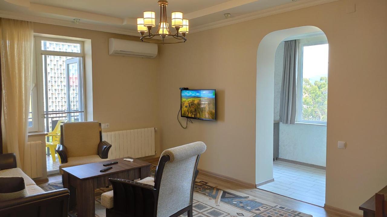 Sea view apartment Квартира у моря Батуми Экстерьер фото